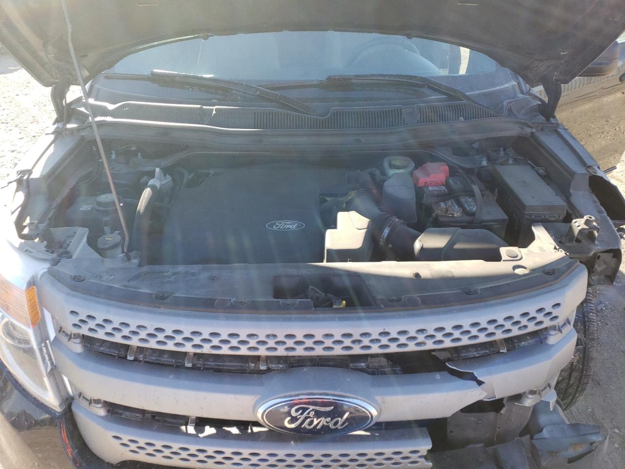 2015 Ford Explorer - Image 12