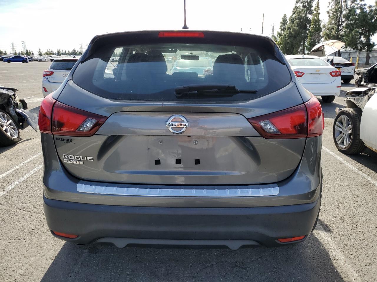 2018 Nissan Rogue - Image 6