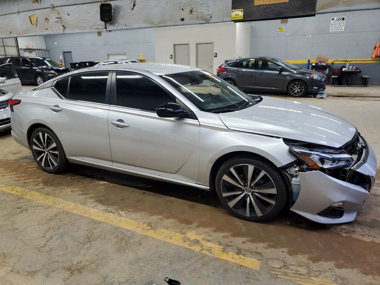 2020 Nissan Altima - Image 4