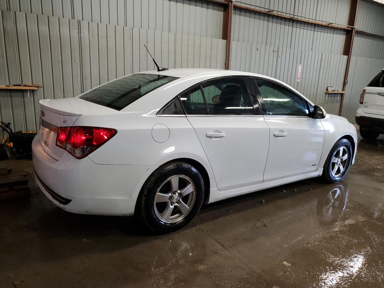 2013 Chevrolet Cruze - Image 3