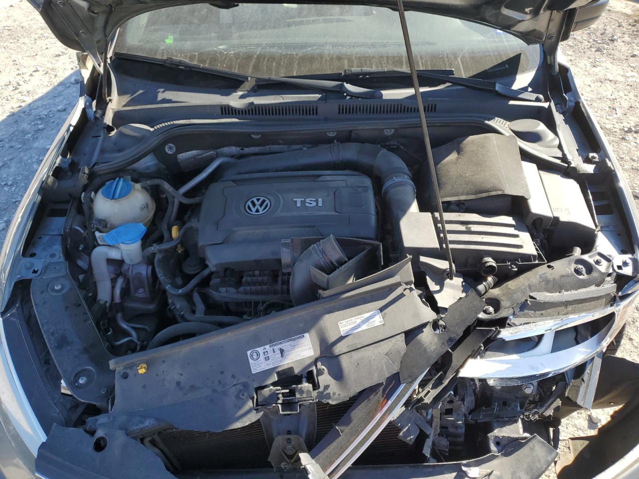 2016 Volkswagen Jetta - Image 12