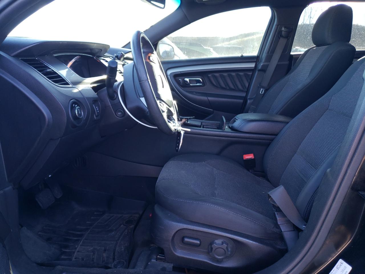 2015 Ford Taurus - Image 7