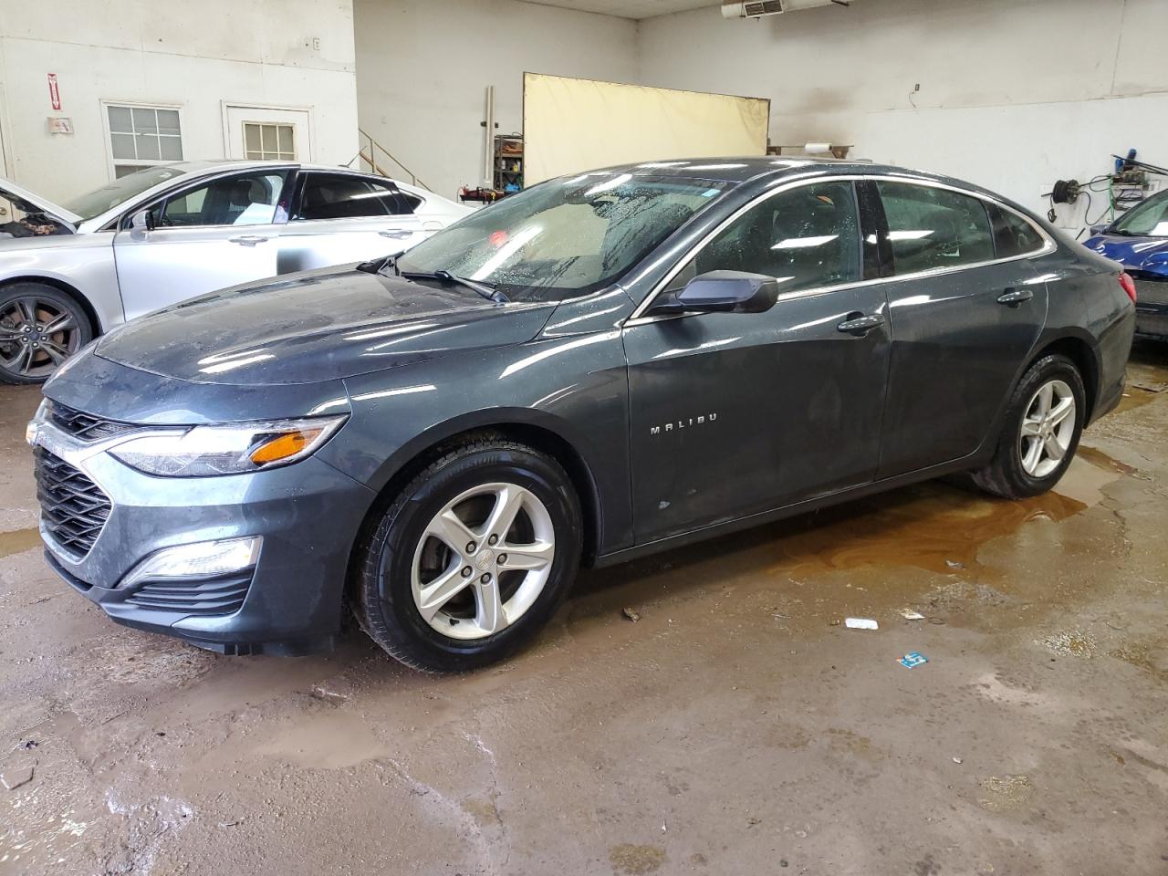 2019 Chevrolet Malibu - Image 1