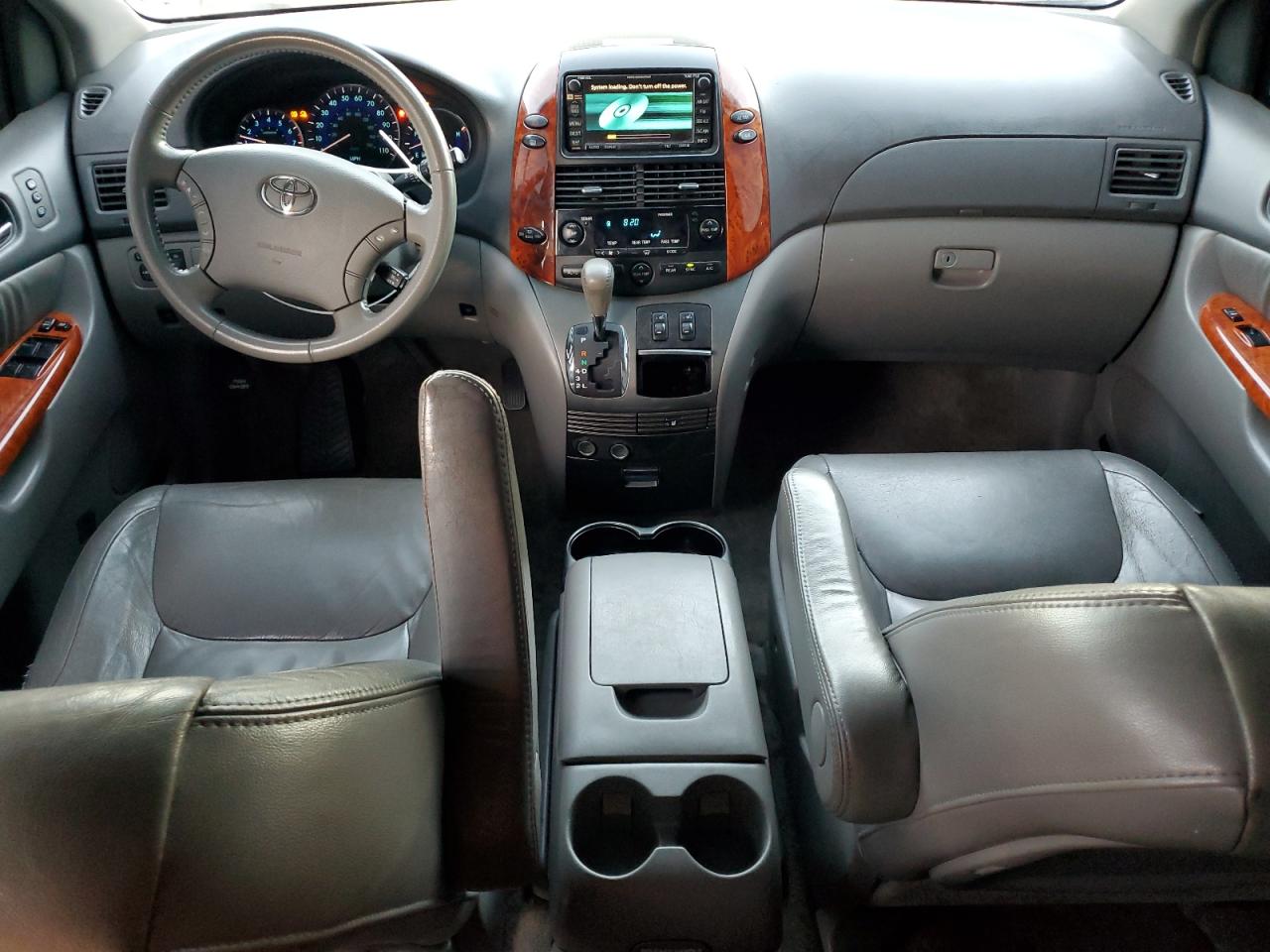 2007 Toyota Sienna - Image 8