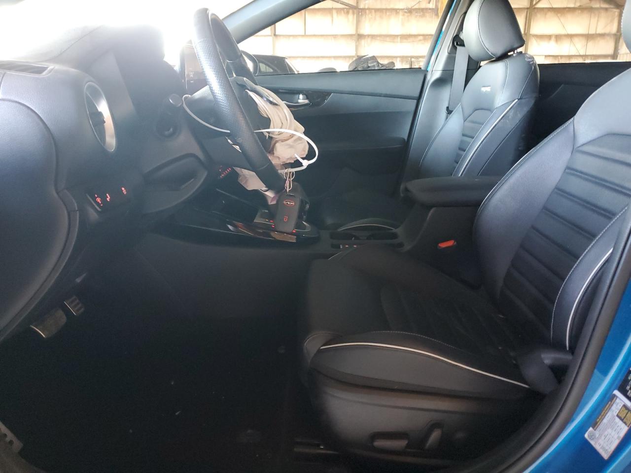 2023 Kia Forte - Image 7