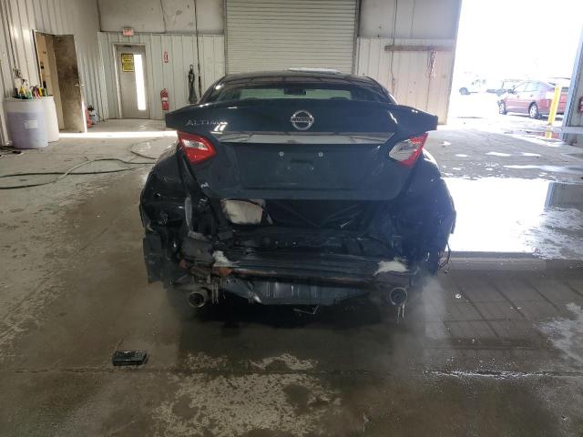  NISSAN ALTIMA 2017 Czarny