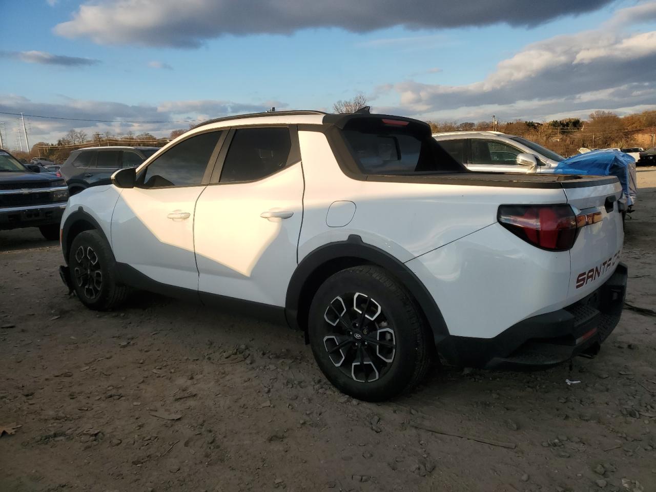 2022 Hyundai Santa Cruz - Image 2