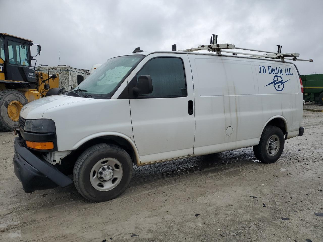 2018 Chevrolet Express - Image 1