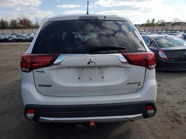  MITSUBISHI OUTLANDER 2016 Biały