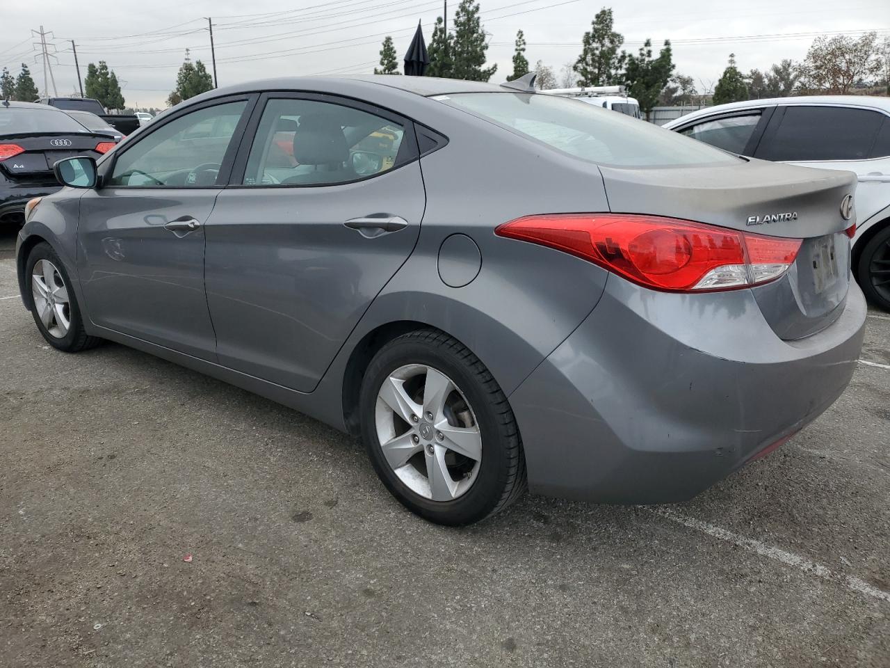 VIN 5NPDH4AE9DH309986 2013 HYUNDAI ELANTRA no.2