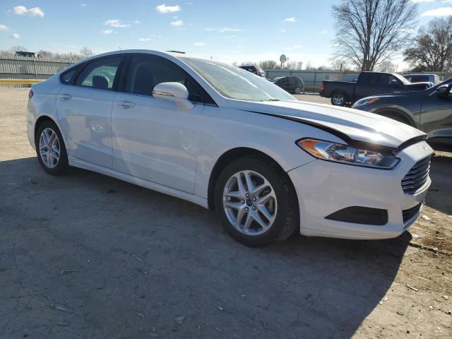 Sedans FORD FUSION 2016 Biały