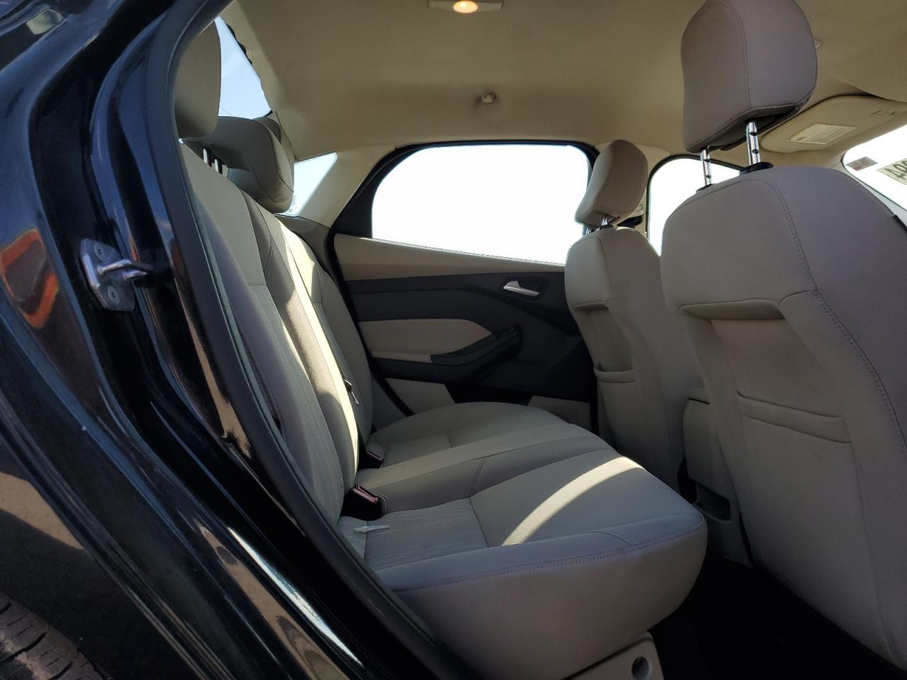 2015 Ford Focus Se VIN: 1FADP3F23FL213755 Lot: 86271994