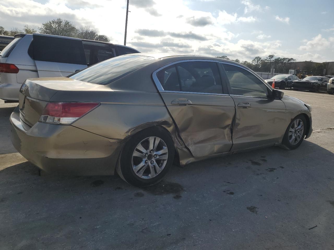 2009 Honda Accord - Image 3