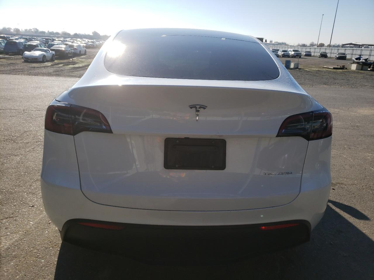 VIN 7SAYGDEEXPF639785 2023 TESLA MODEL Y no.6