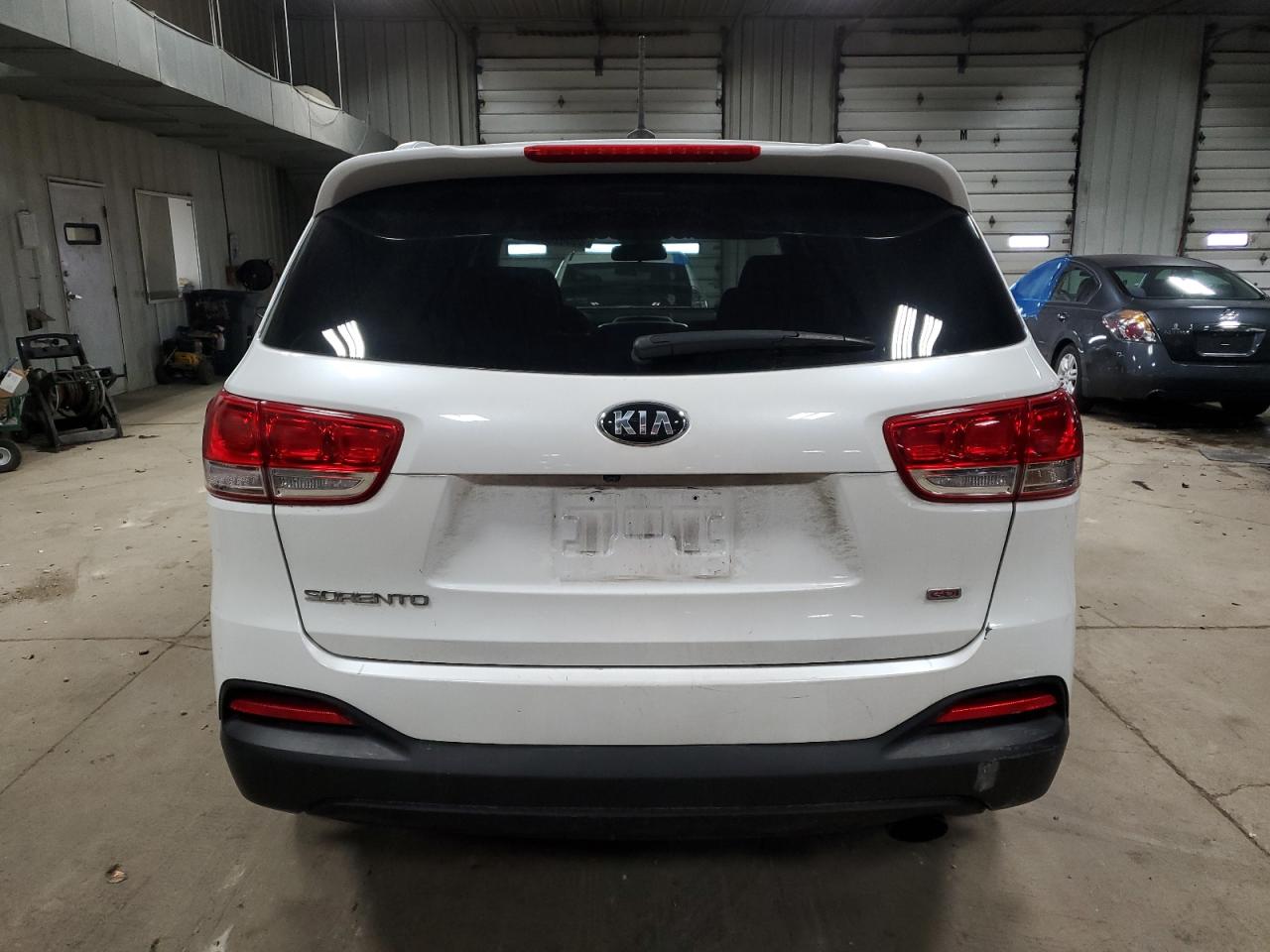 VIN 5XYPGDA37GG169575 2016 KIA SORENTO no.6