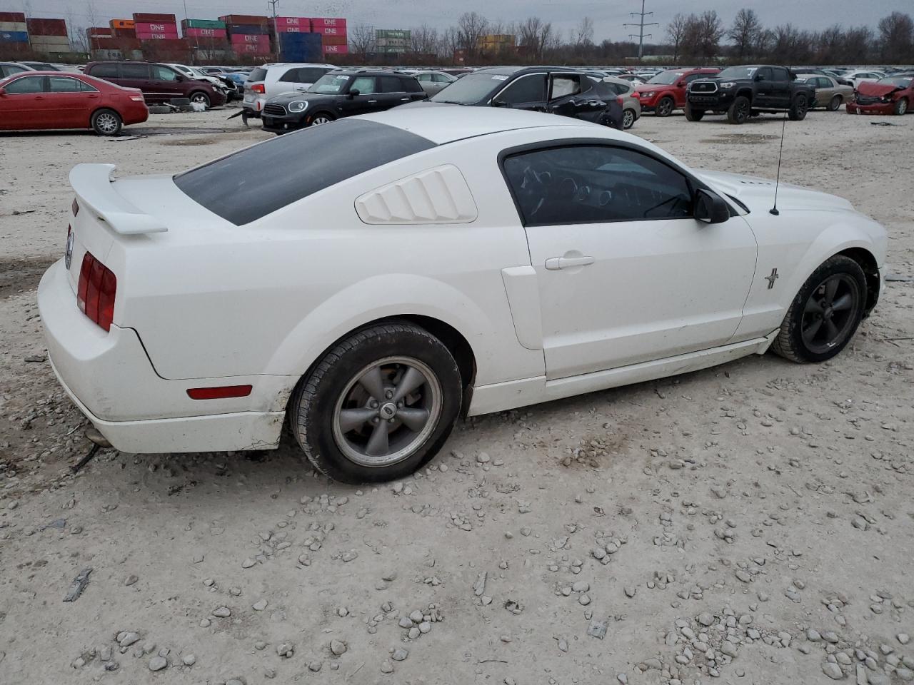 2006 Ford Mustang - Image 3