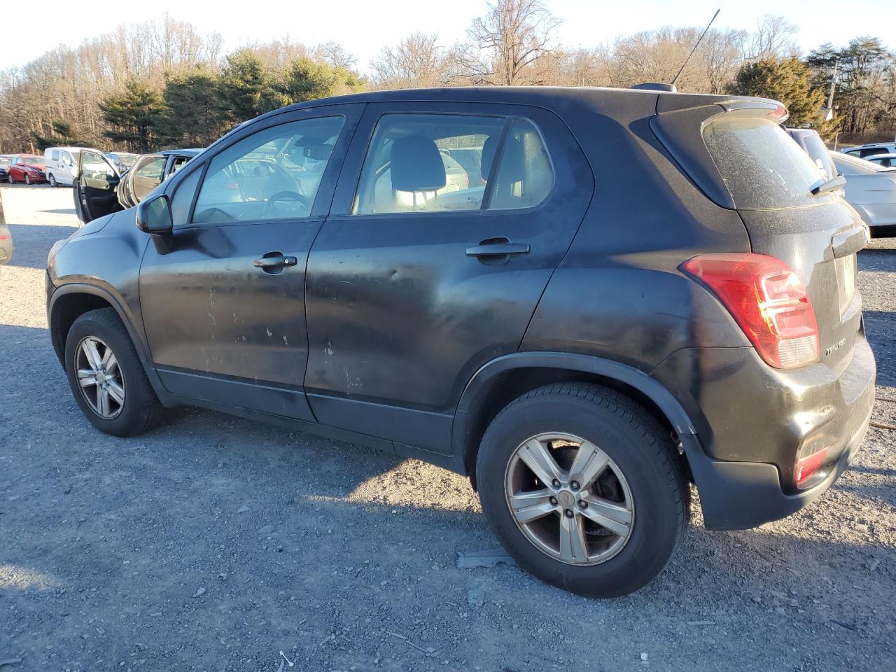 2017 Chevrolet Trax - Image 2