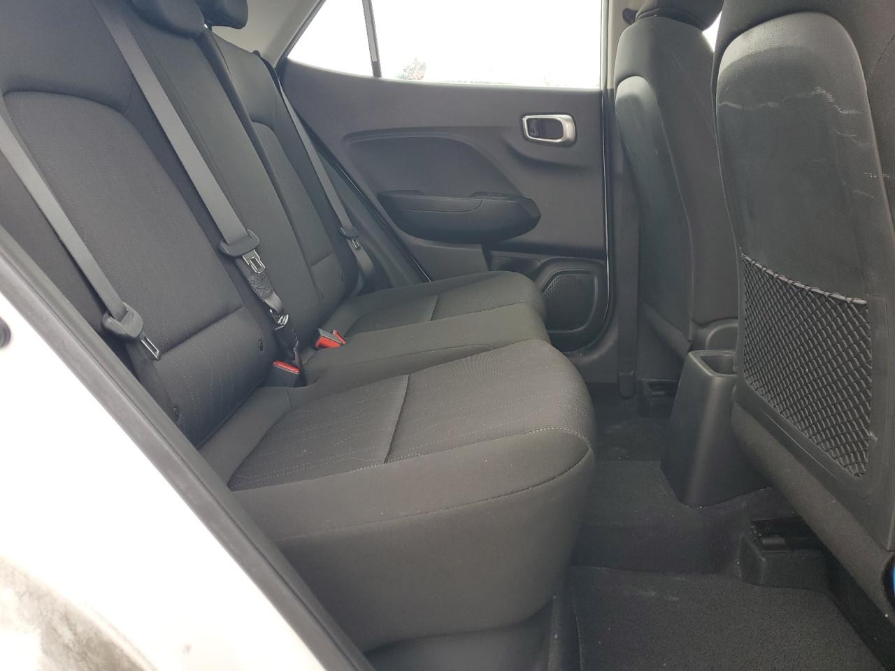 2022 Hyundai Venue - Image 11