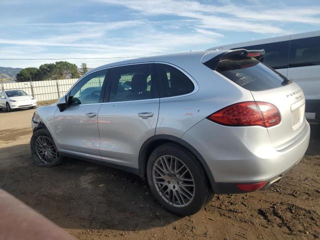  PORSCHE CAYENNE 2012 Серебристый