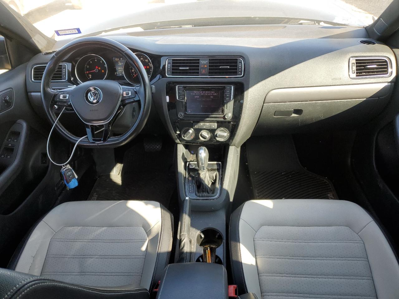 2016 Volkswagen Jetta - Image 8