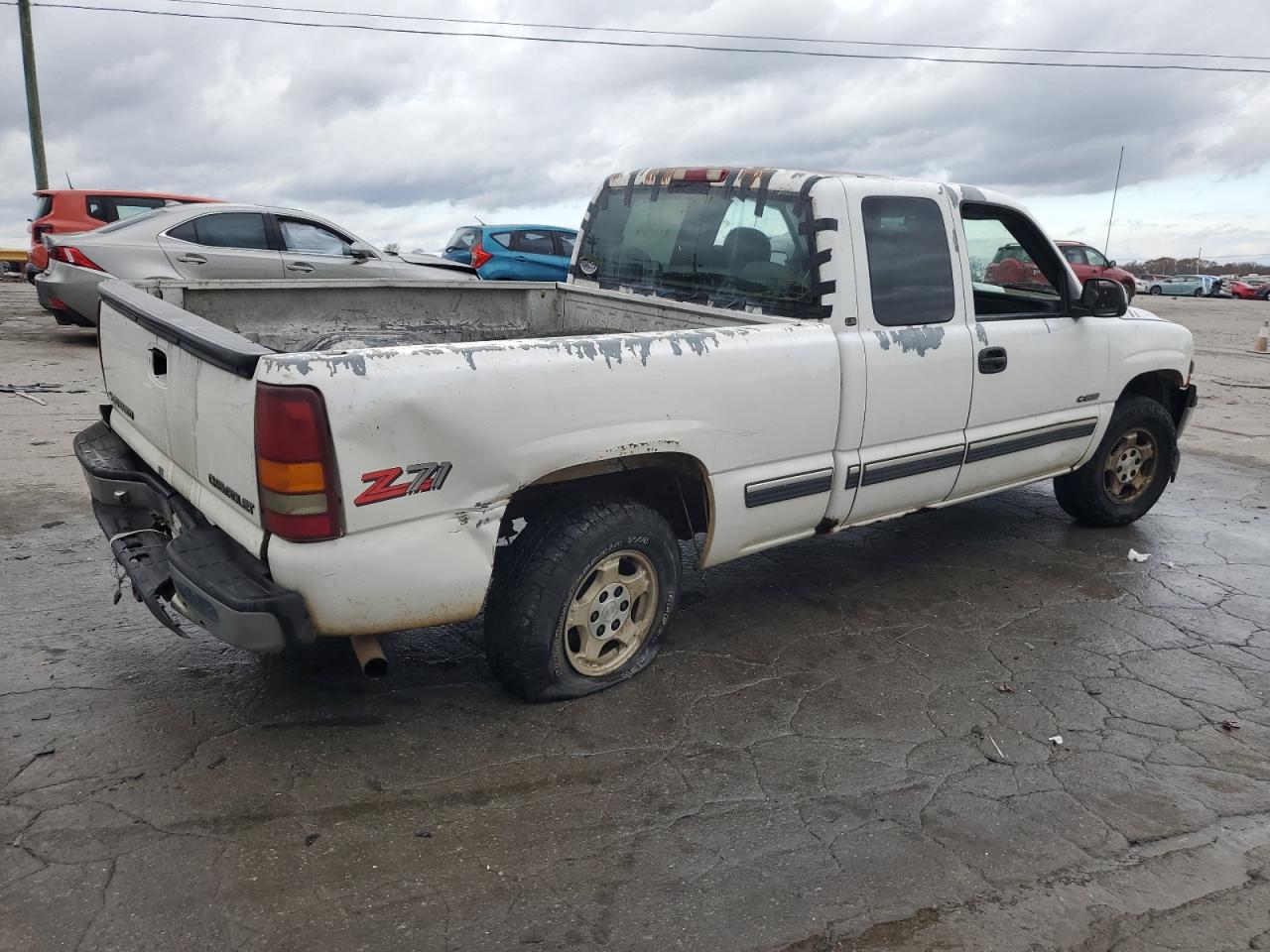 2000 Chevrolet Silverado - Image 3