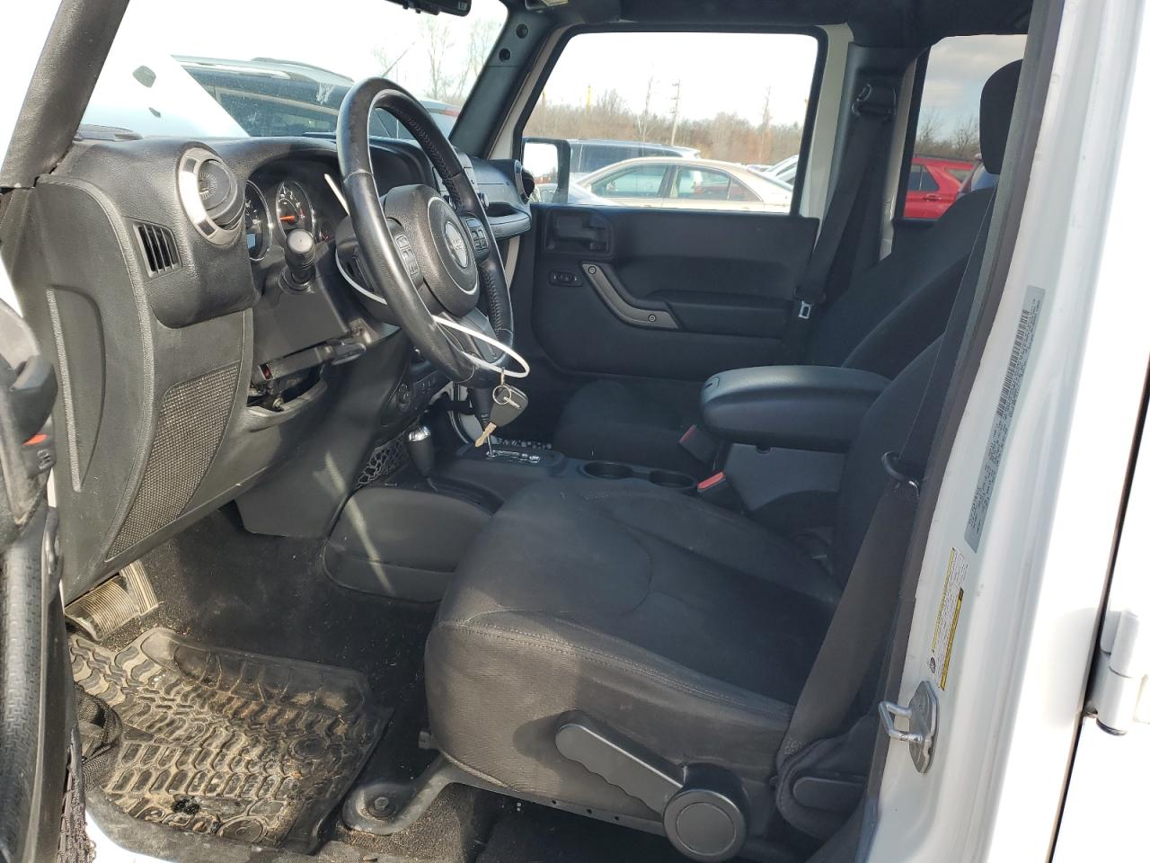 2015 Jeep Wrangler Unlimited Sport VIN: 1C4BJWDG8FL715129 Lot: 84392664