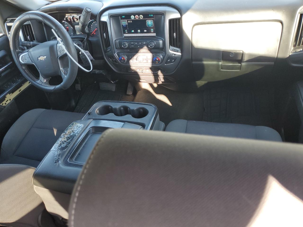 2016 Chevrolet Silverado - Image 8