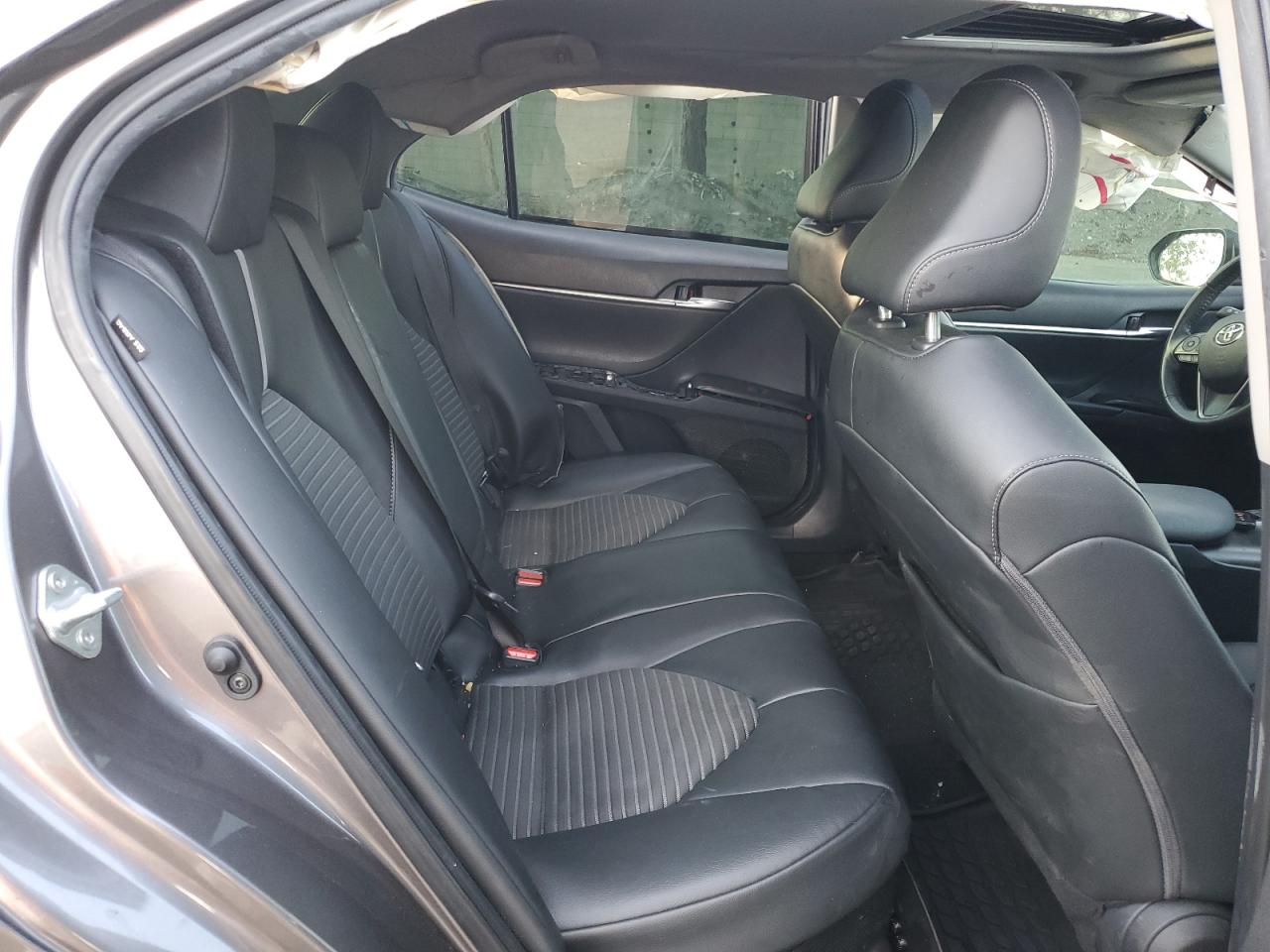 2022 Toyota Camry - Image 10