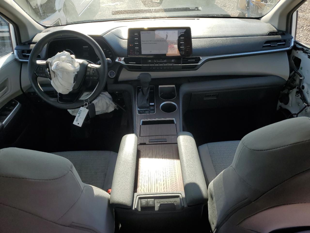 2022 Toyota Sienna - Image 8