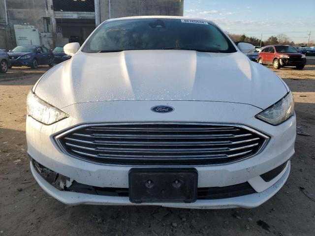  FORD FUSION 2017 Белы