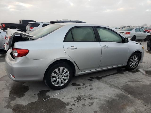 Седаны TOYOTA COROLLA 2012 Серебристый