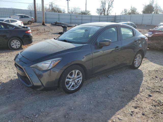  TOYOTA YARIS 2017 Szary