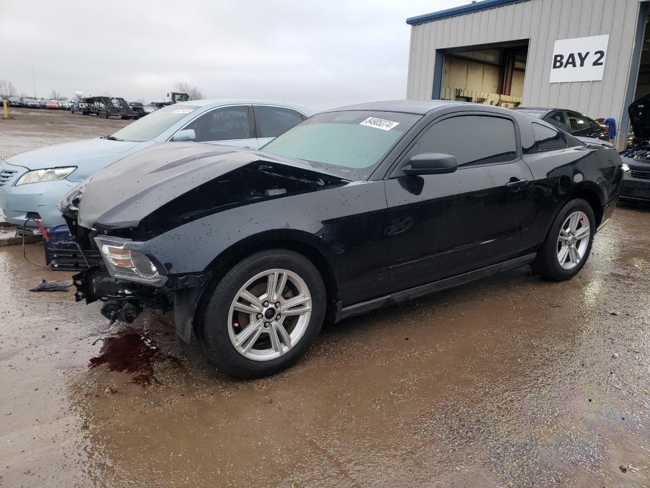2010 Ford Mustang  for Sale in Elgin, IL - Front End