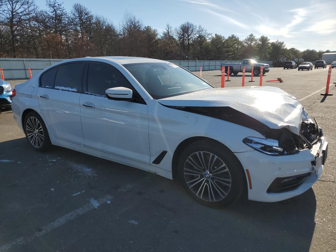 VIN WBAJE7C5XJWD52457 2018 BMW 5 SERIES no.4