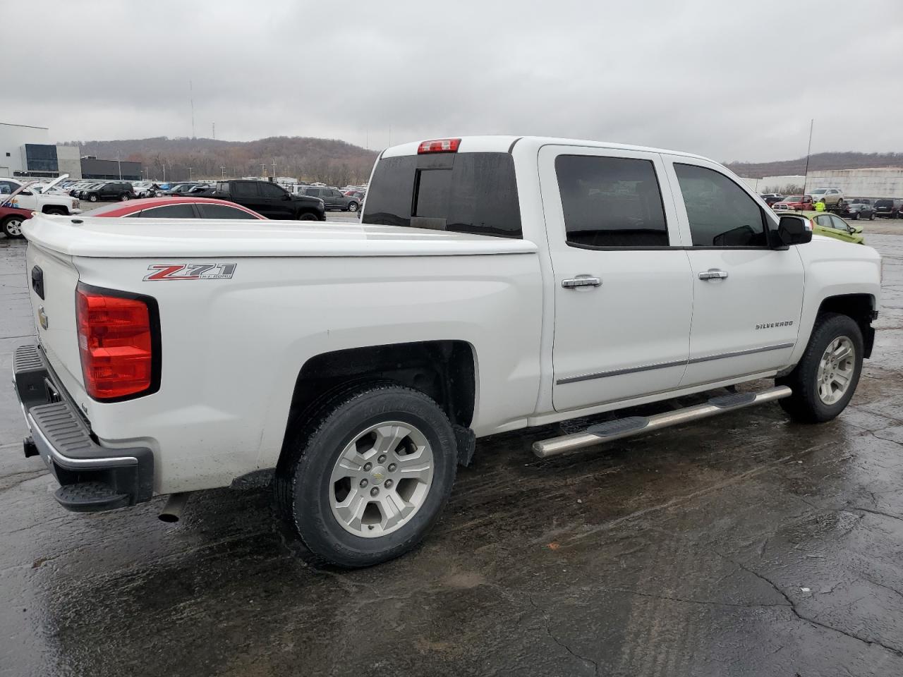 2014 Chevrolet Silverado - Image 3