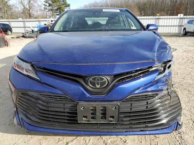  TOYOTA CAMRY 2018 Синий