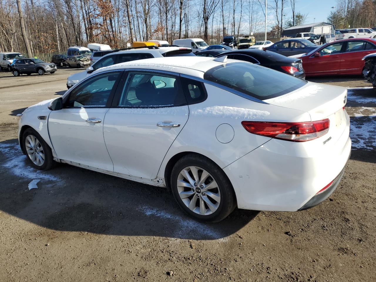 VIN 5XXGT4L35HG124018 2017 KIA OPTIMA no.2