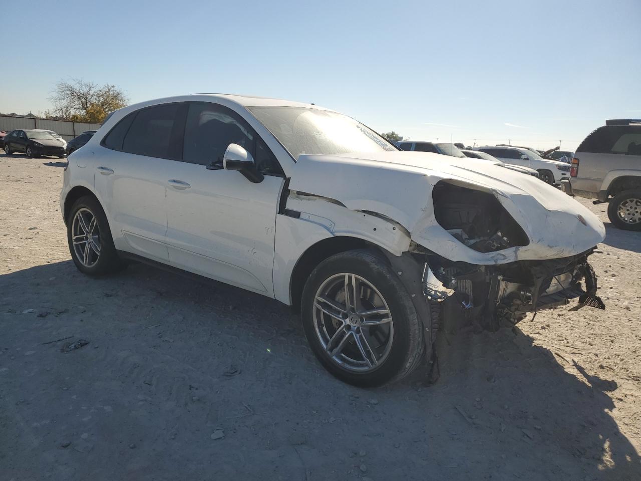 2018 Porsche Macan - Image 4