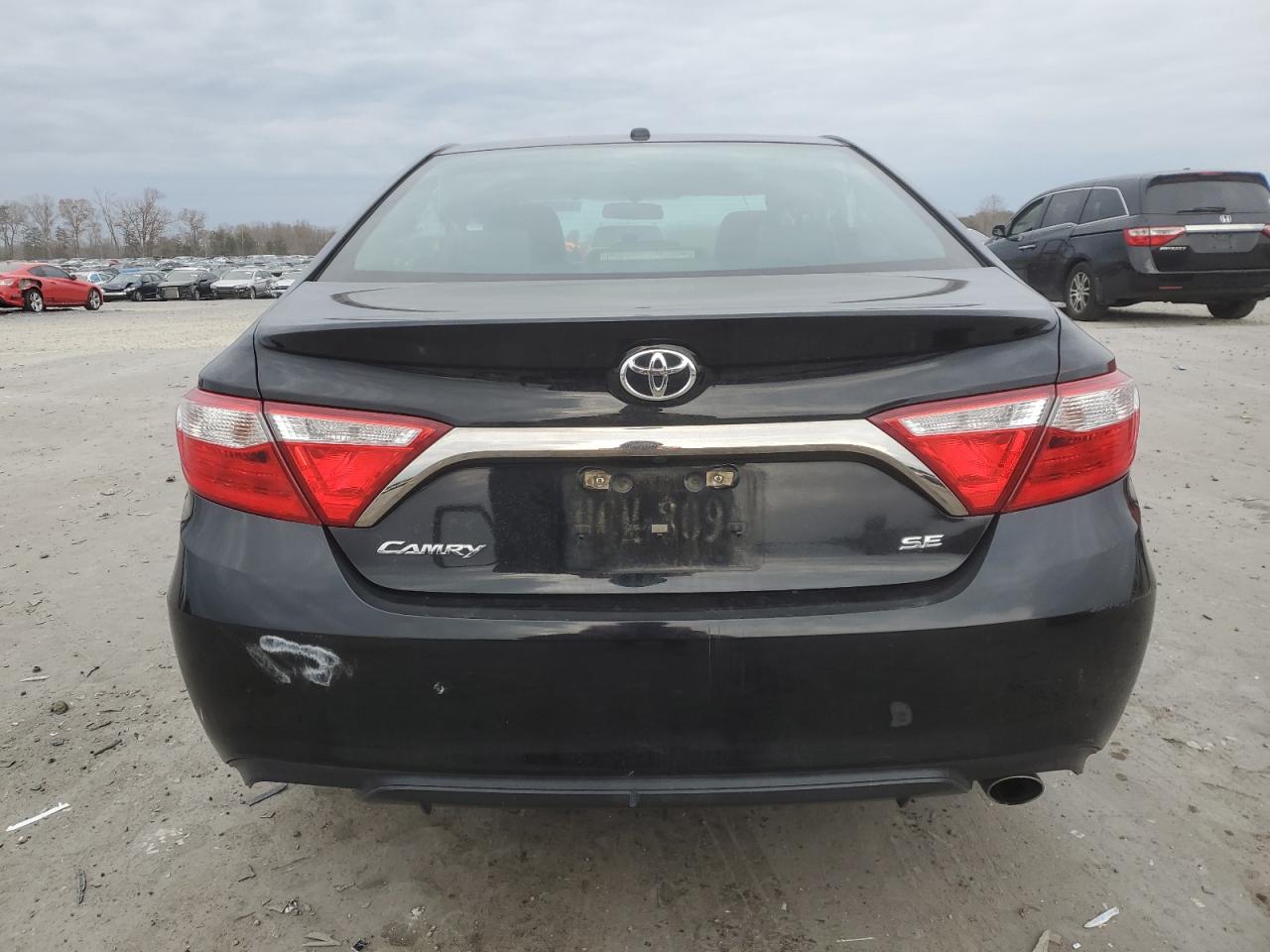 VIN 4T1BF1FK7HU405987 2017 TOYOTA CAMRY no.6