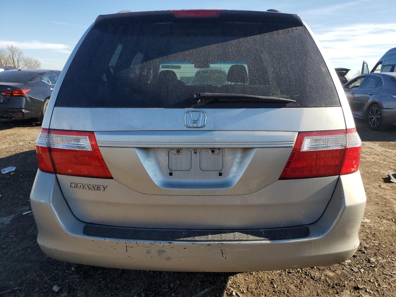 2007 Honda Odyssey Lx VIN: 5FNRL38207B044503 Lot: 83453634