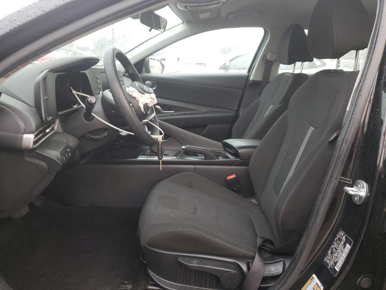 2021 Hyundai Elantra - Image 7