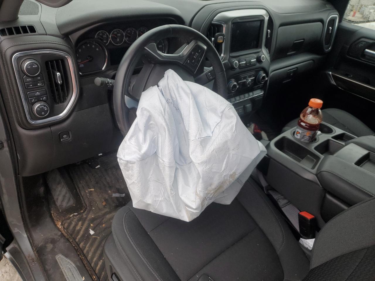2021 Chevrolet Silverado - Image 8