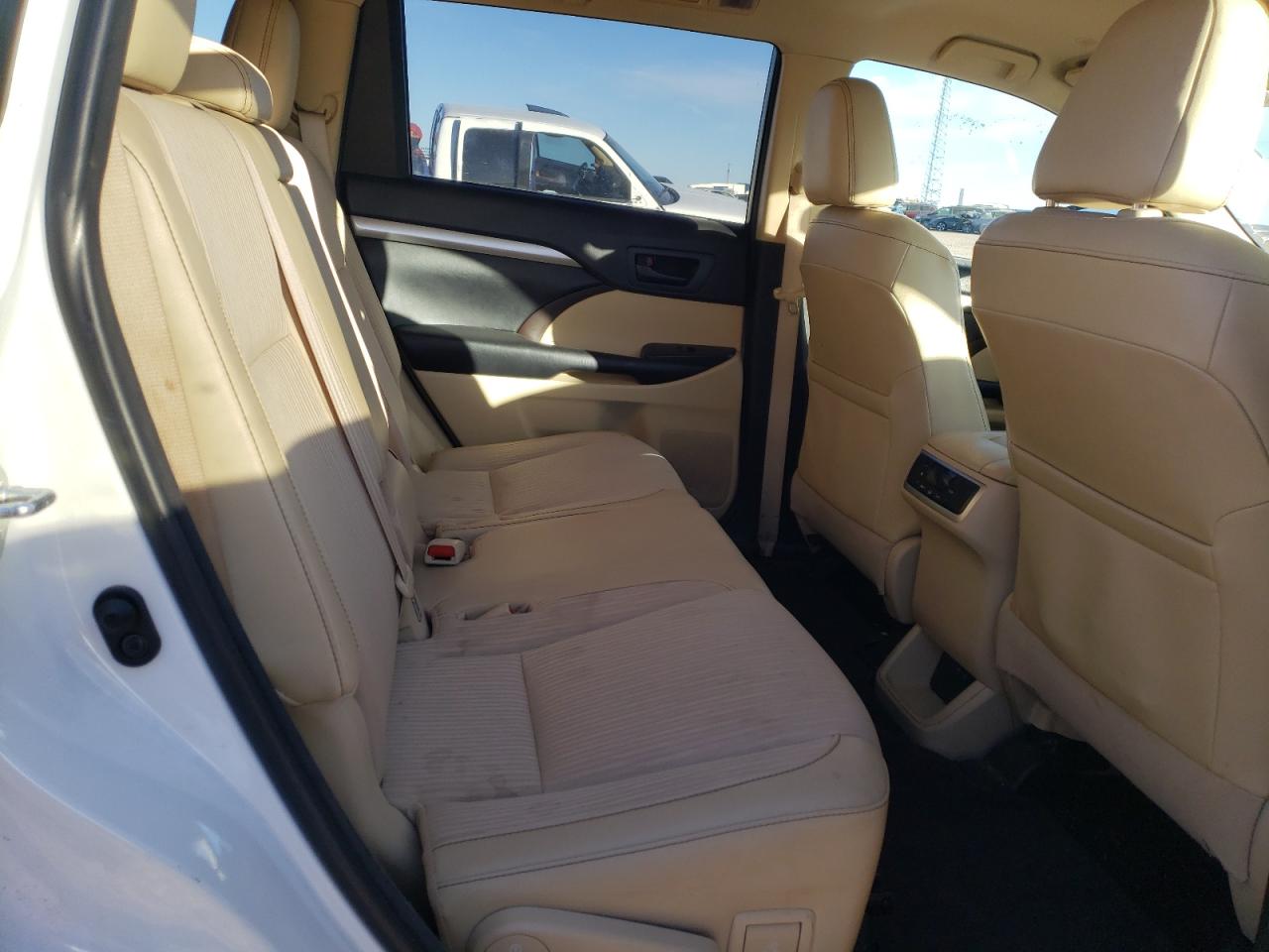 2018 Toyota Highlander - Image 11