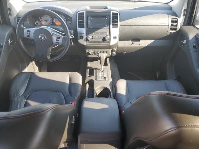 Пікапи NISSAN FRONTIER 2012 Білий