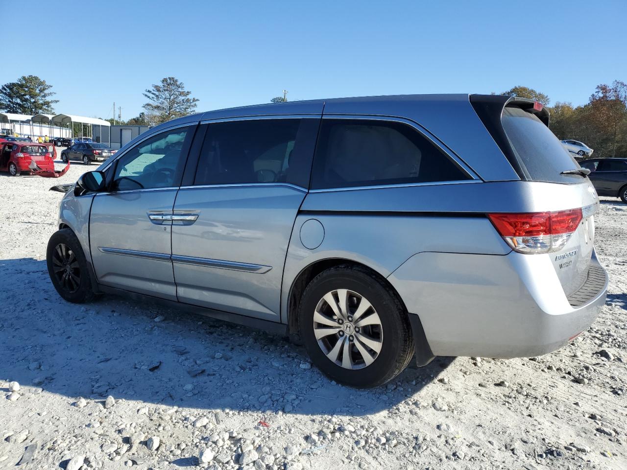 2016 Honda Odyssey - Image 2