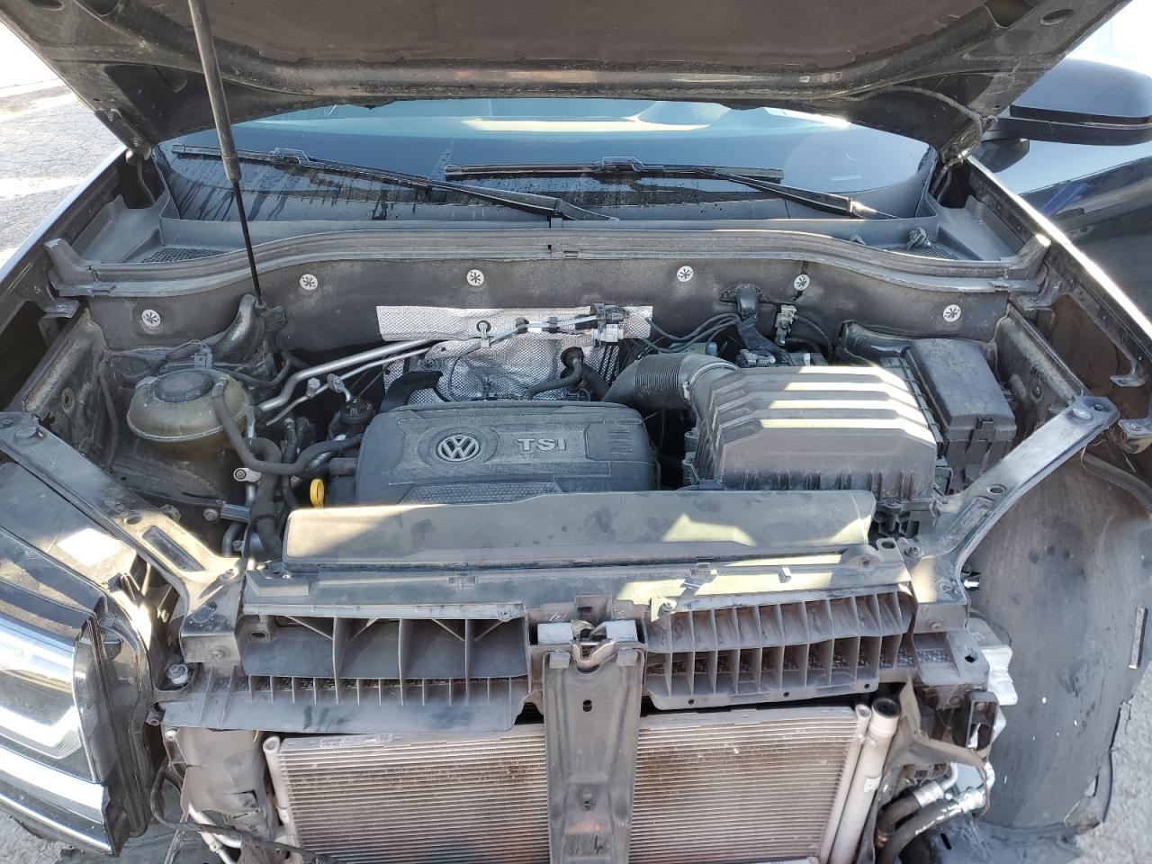 2018 Volkswagen Atlas - Image 12