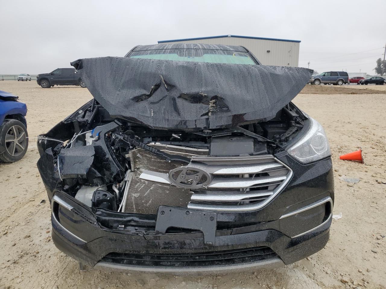 2018 Hyundai Santa Fe - Image 5
