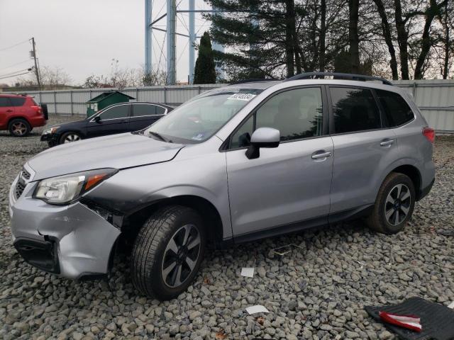  SUBARU FORESTER 2017 Серебристый