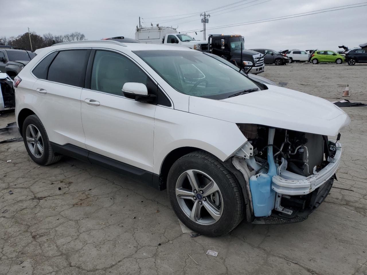 2019 Ford Edge - Image 4