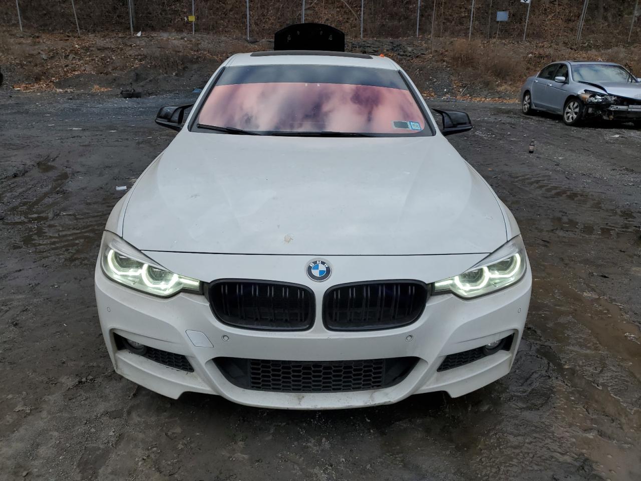 VIN WBA8D9G51JNU67412 2018 BMW 3 SERIES no.5